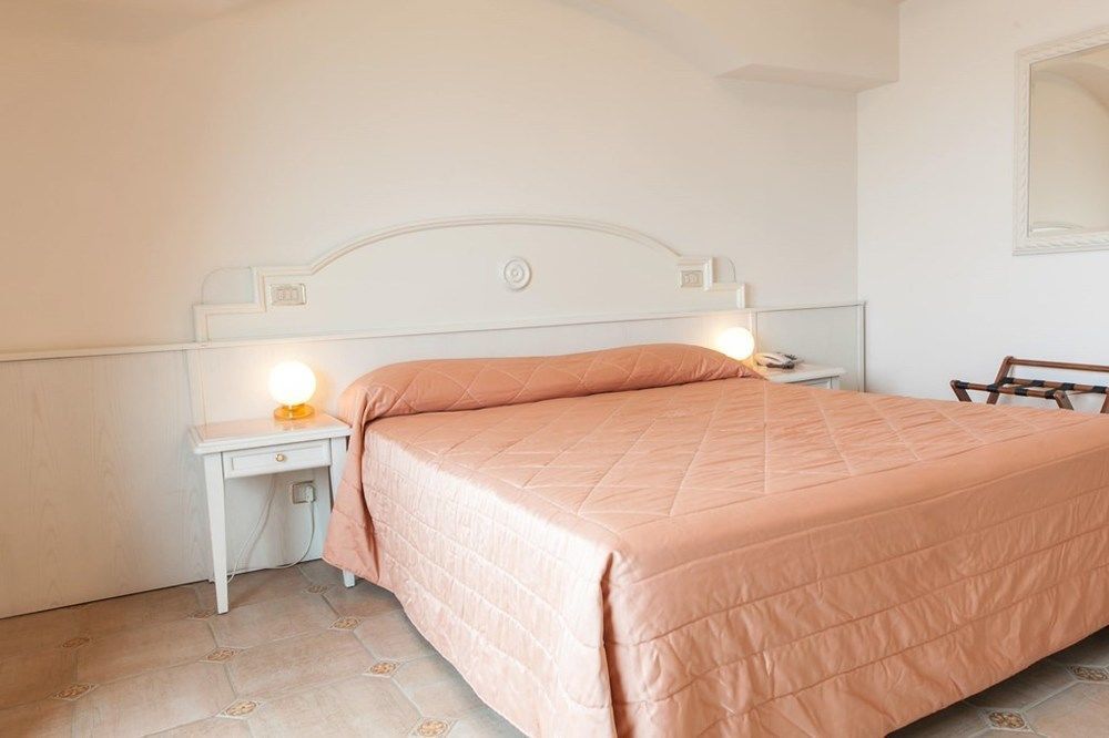 Universal Hotel Cervia Exterior foto